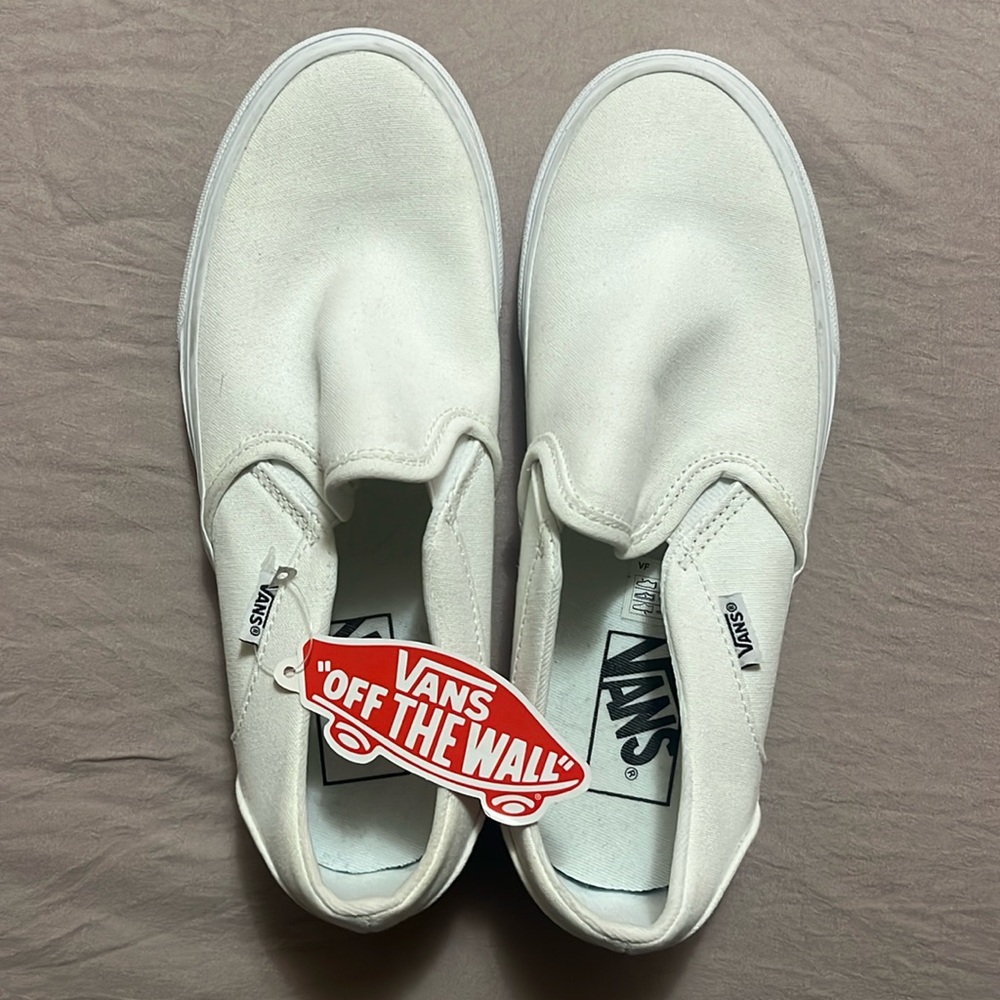 white classic vans slip on shoe, women’s size 7.5